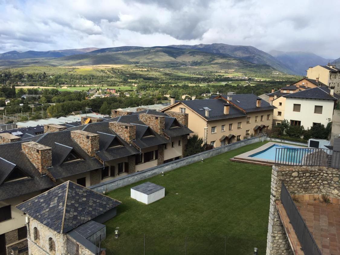 Ideal Escapada Romantica En El Centro De Puigcerdà Екстериор снимка